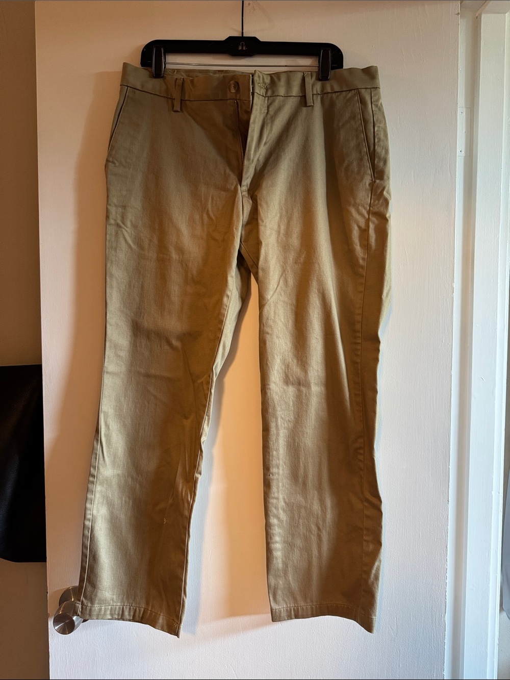 Dockers Men's Tan Straight-Leg Chino Pants 34 x 29